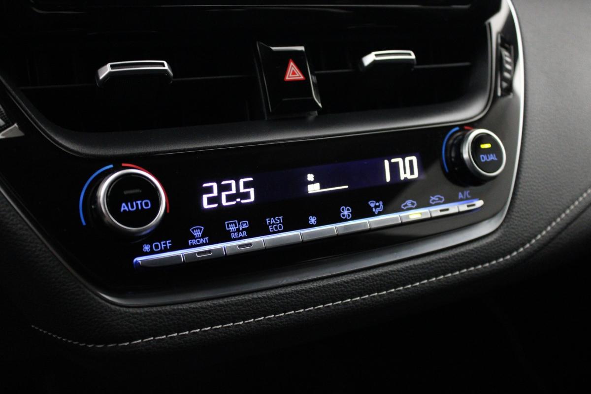 toyota-corolla-2019-hibrido-a-gasolina-1798cc