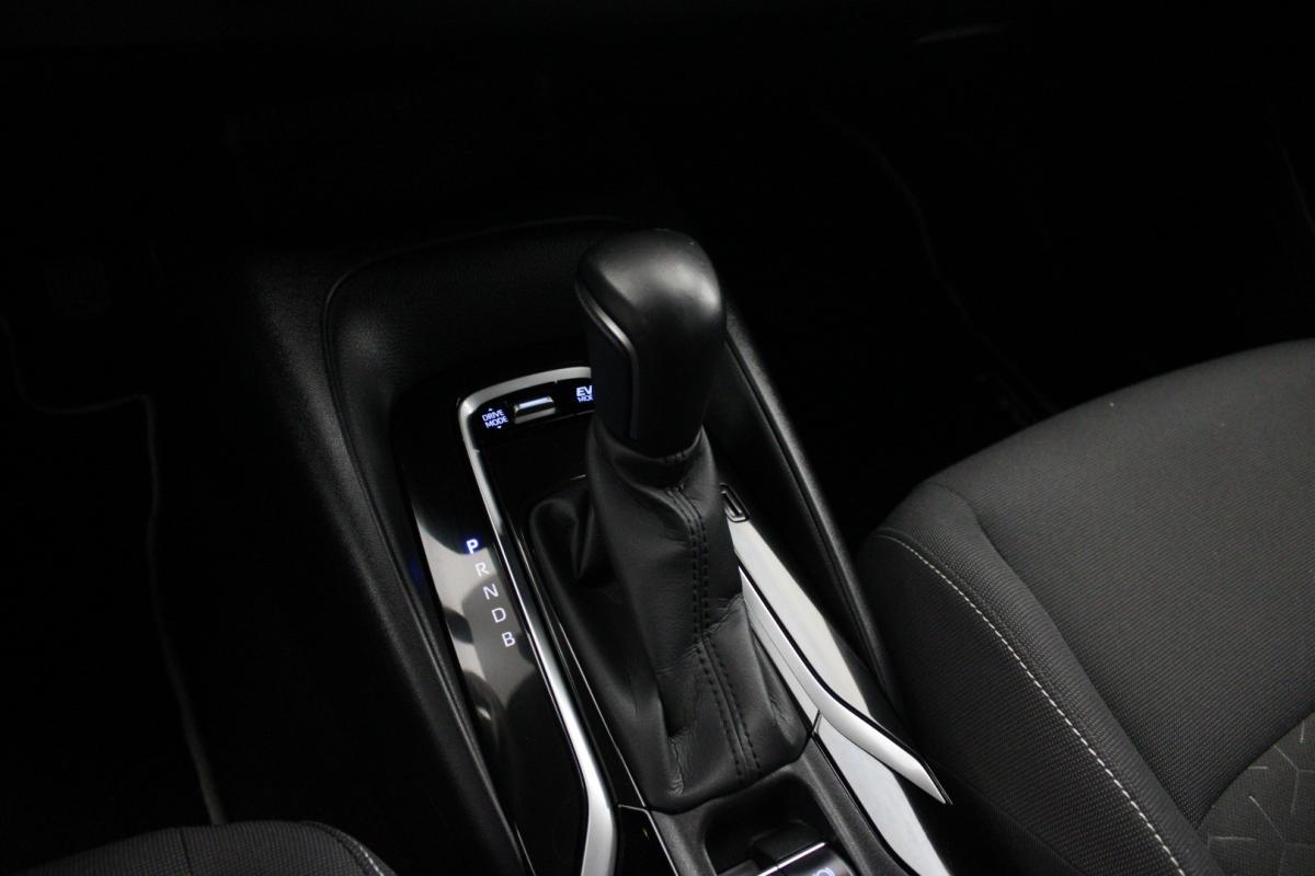 toyota-corolla-2019-hibrido-a-gasolina-1798cc