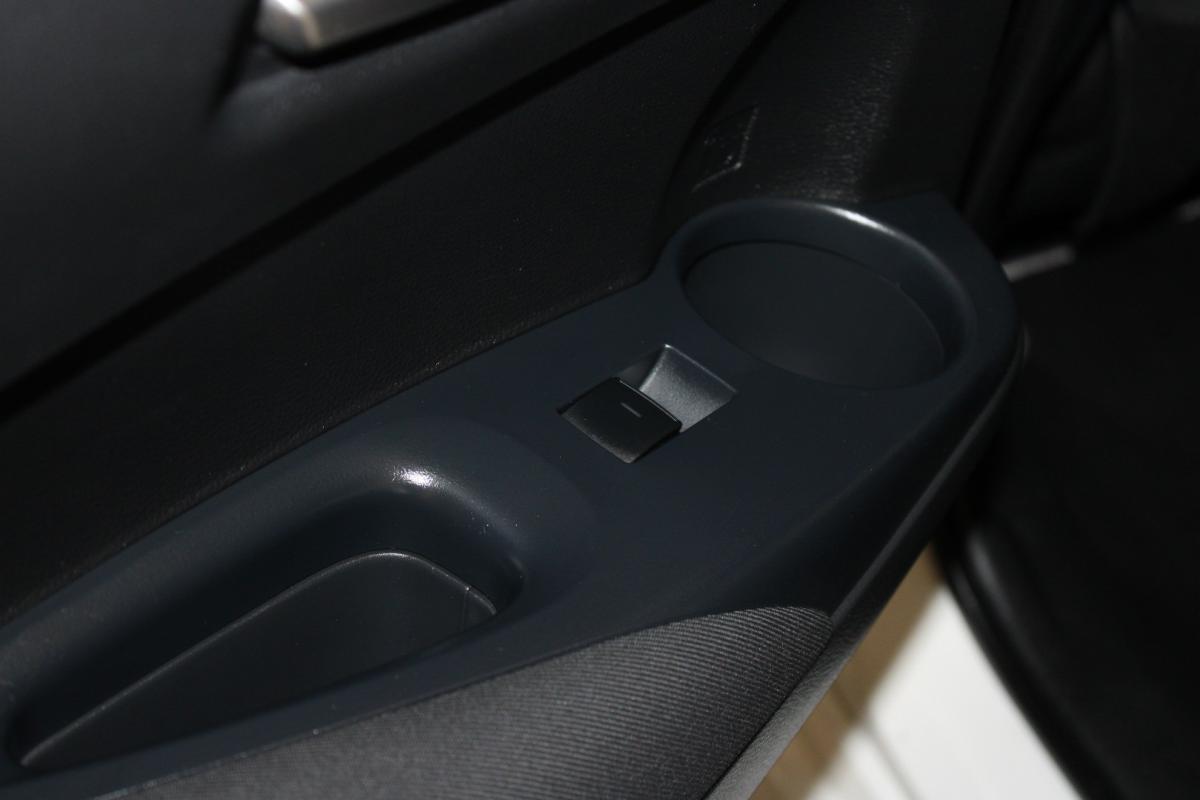 toyota-corolla-2019-hibrido-a-gasolina-1798cc
