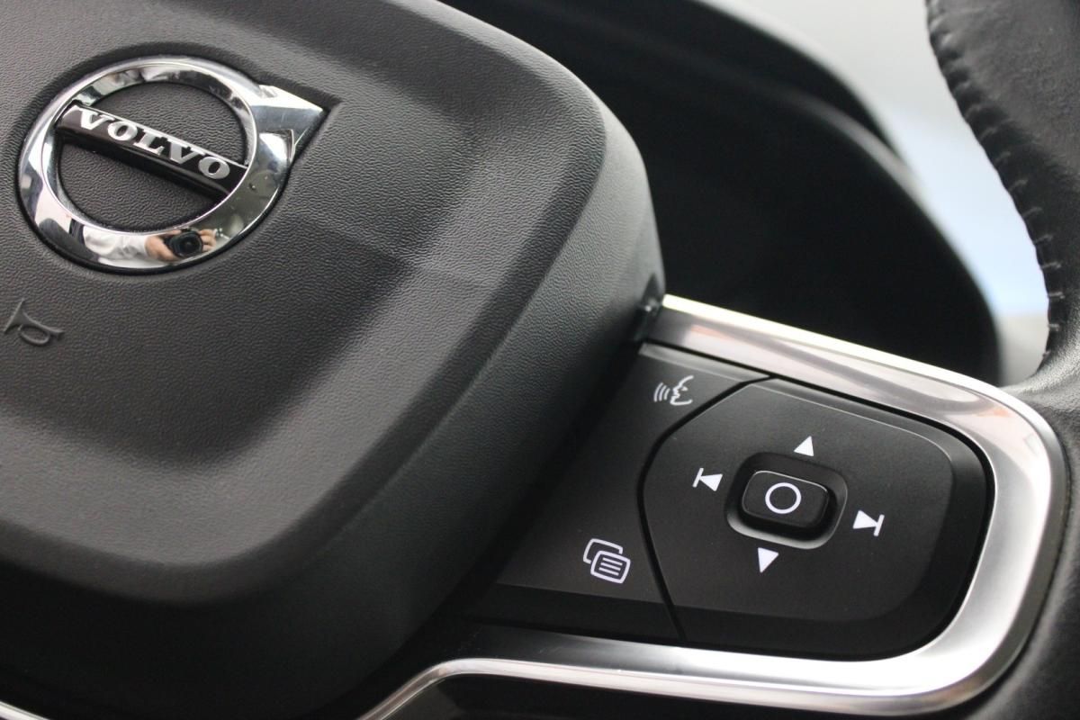 volvo-xc40-2019-diesel-1969cc