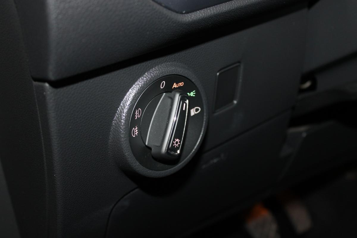 seat-ateca-1-6-tdi-ecomotive-2019-diesel-1598cc