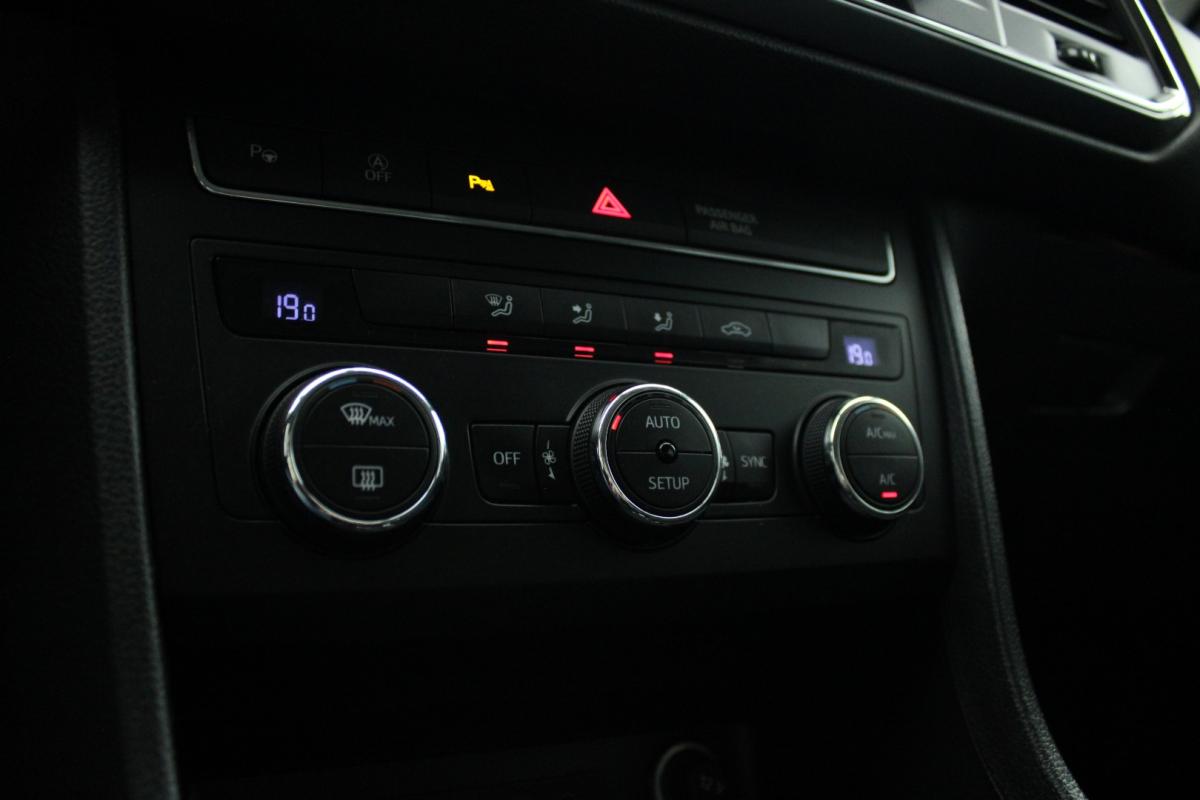 seat-ateca-1-6-tdi-ecomotive-2019-diesel-1598cc