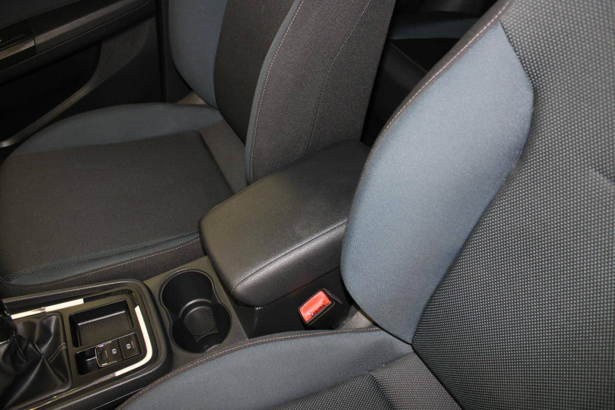 seat-ateca-1-6-tdi-ecomotive-2019-diesel-1598cc