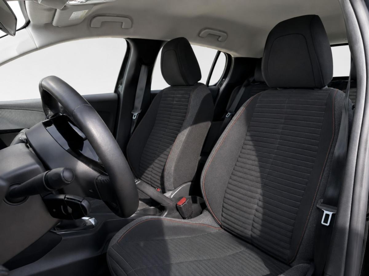 peugeot-208-2023-diesel-1499cc