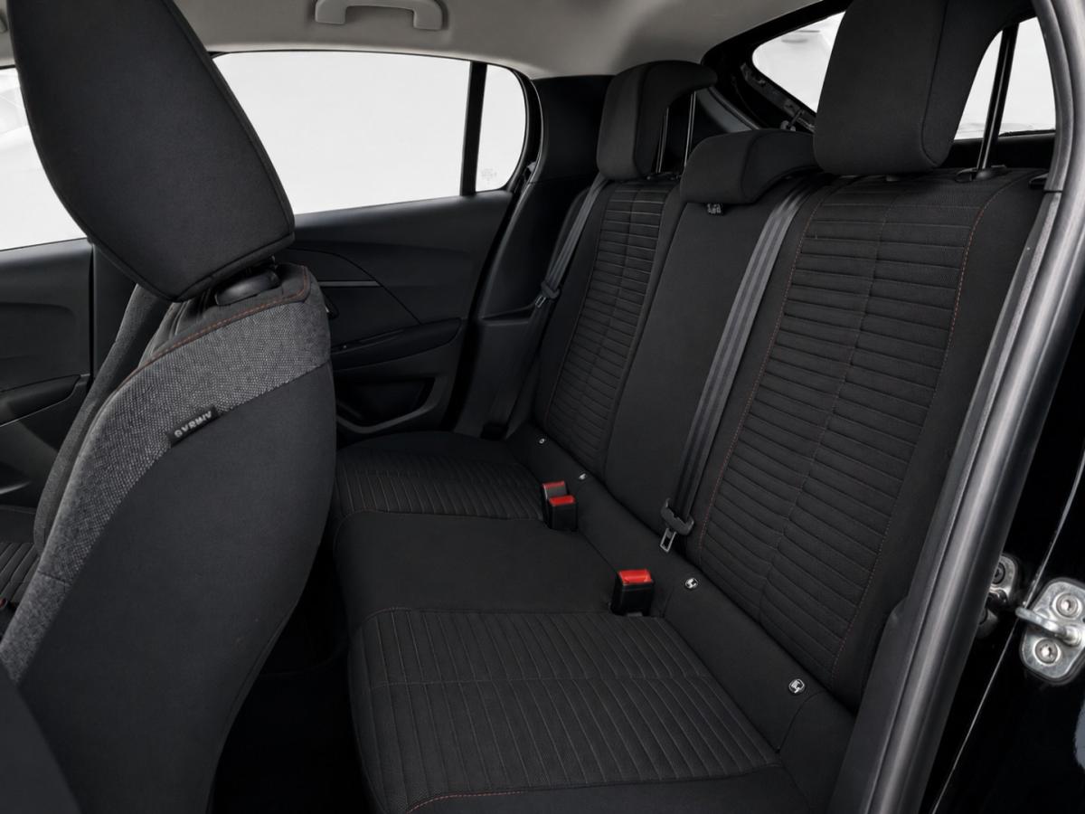 peugeot-208-2023-diesel-1499cc