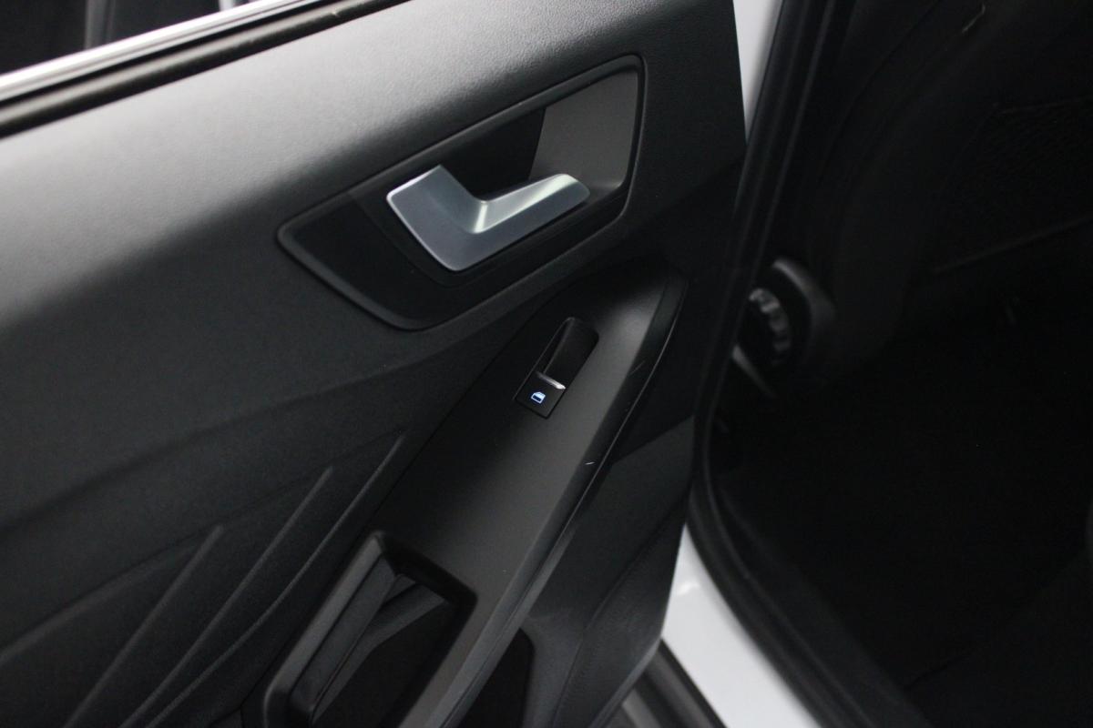 ford-focus-sw-2022-diesel-1499cc