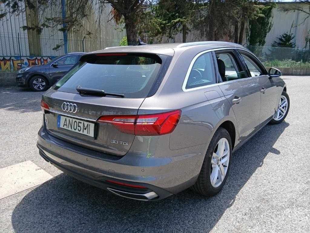audi-a4-avant-2022-diesel-1968cc