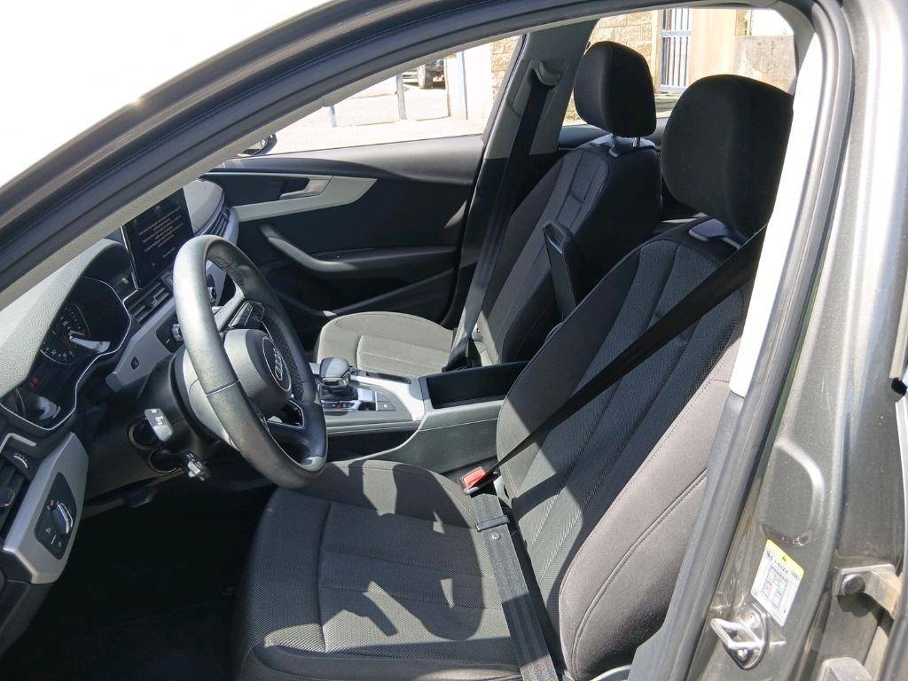 audi-a4-avant-2022-diesel-1968cc