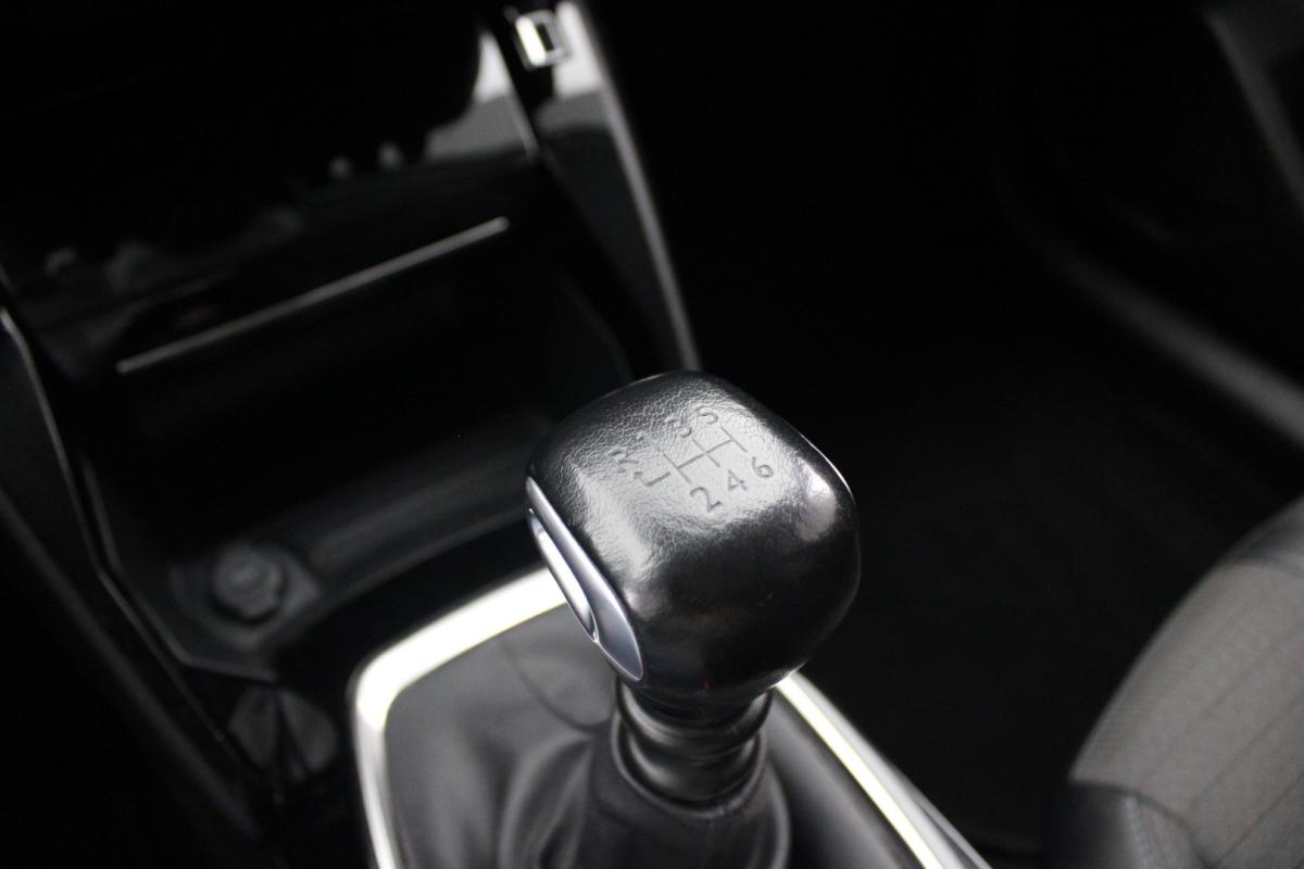 peugeot-208-2023-diesel-1499cc