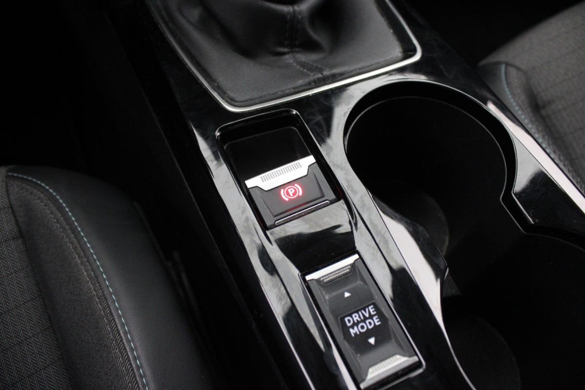 peugeot-208-2023-diesel-1499cc