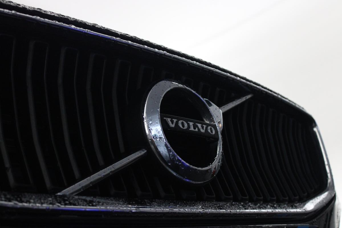 volvo-v60-2020-diesel-1969cc