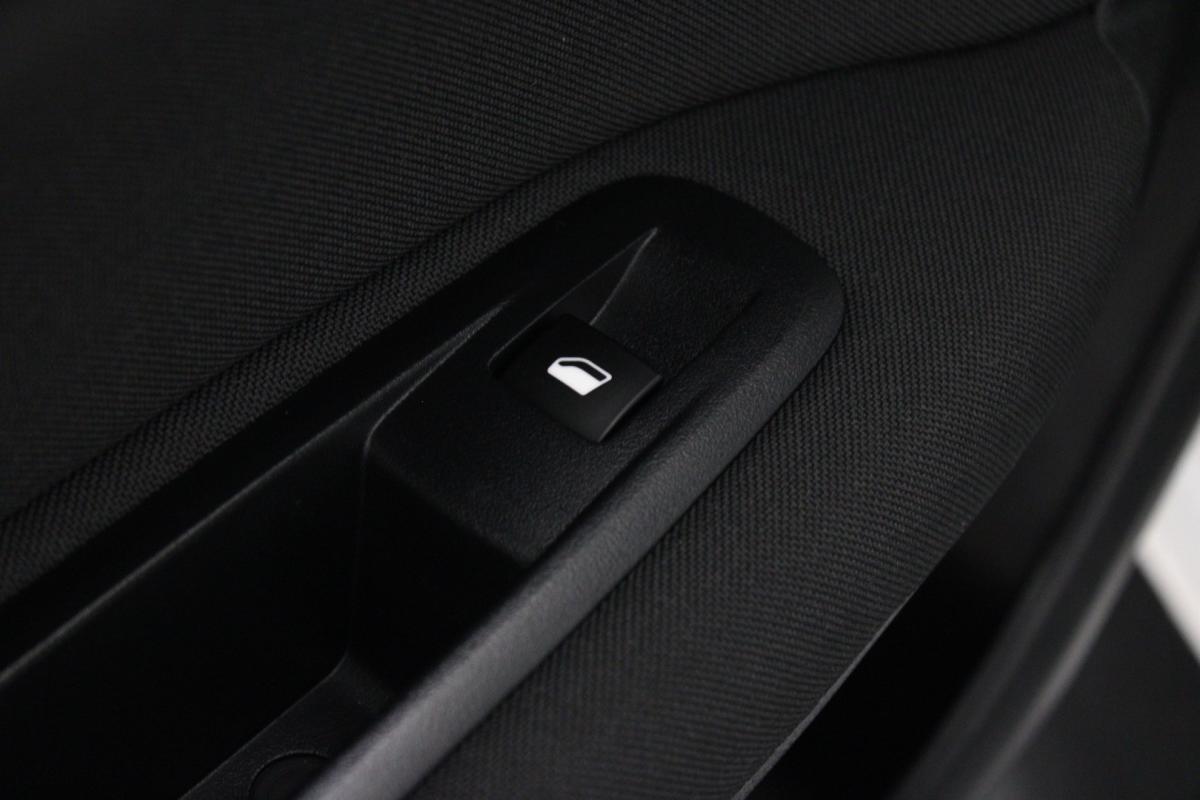 peugeot-308-2019-diesel-1499cc