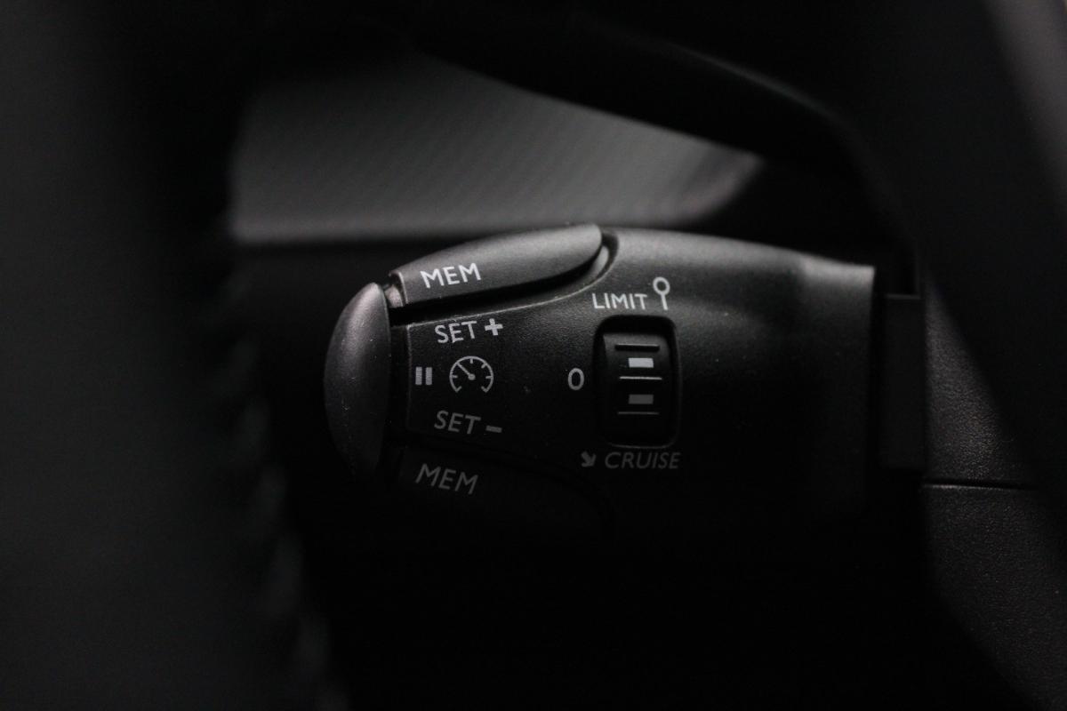 peugeot-208-2025-gasolina-1199cc