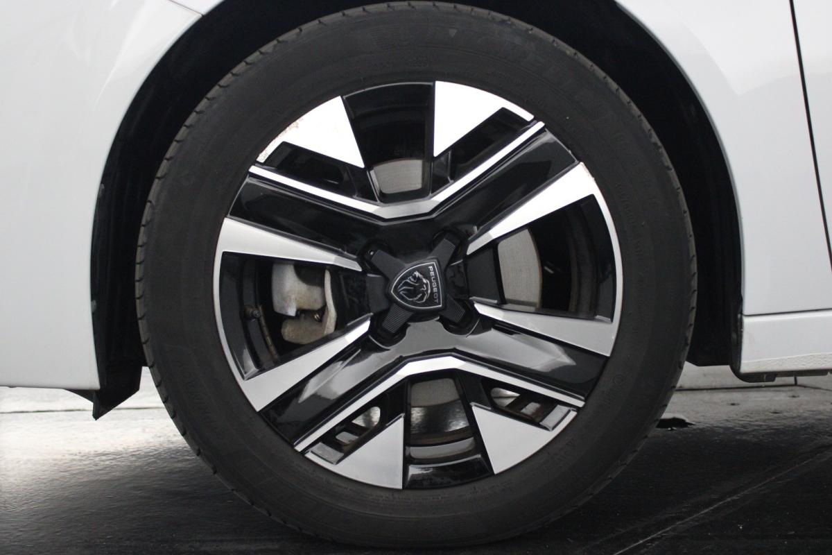 peugeot-208-2025-gasolina-1199cc