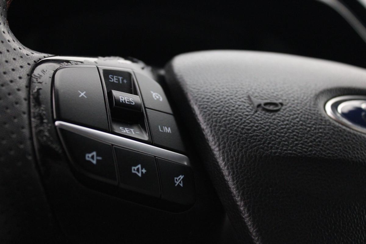 ford-kuga-2022-diesel-1499cc
