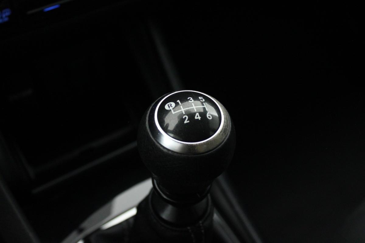 toyota-auris-2018-diesel-1364cc