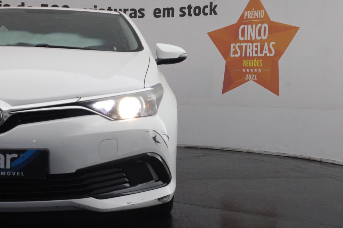 toyota-auris-2018-diesel-1364cc