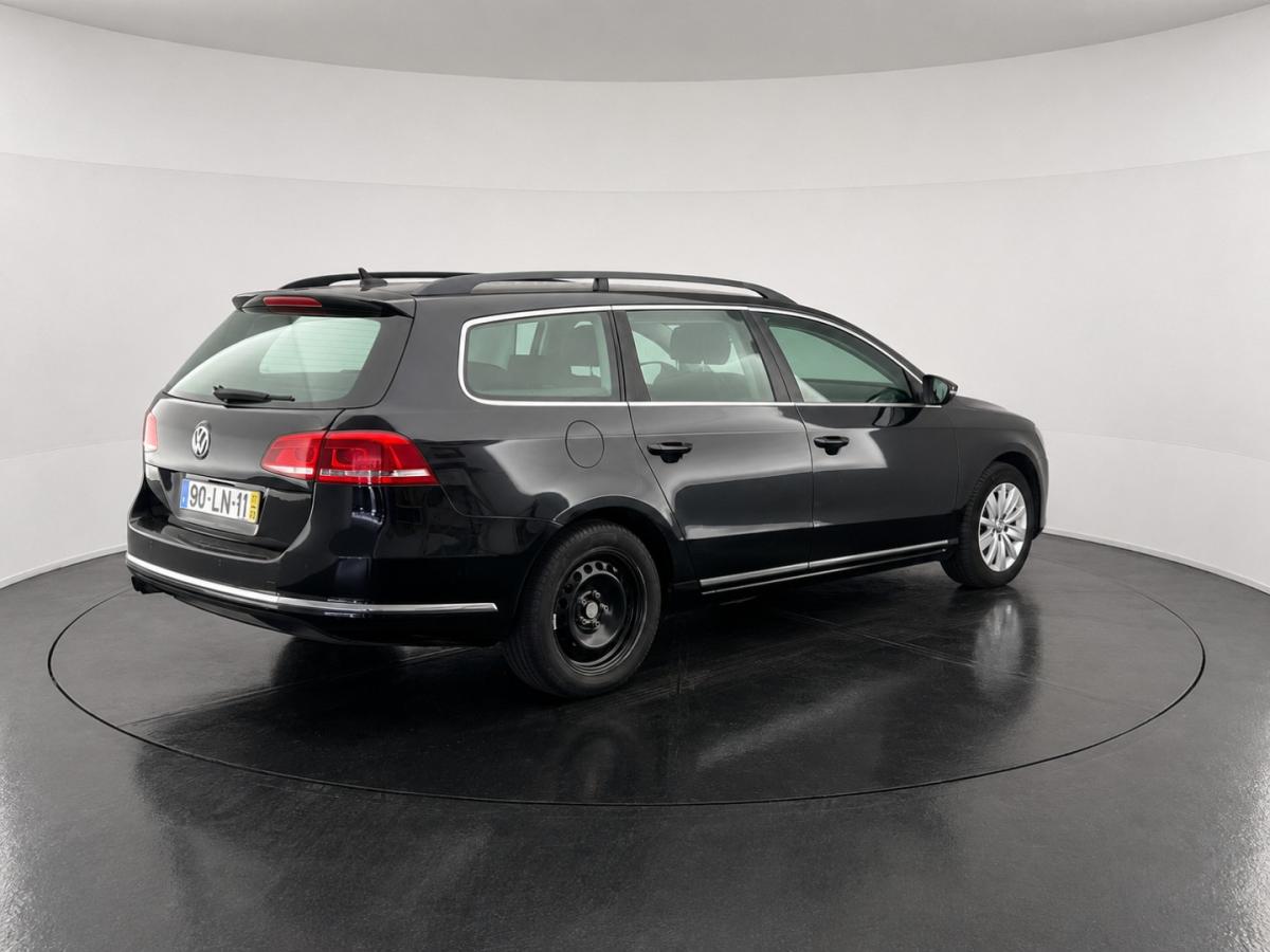 volkswagen-passat-variant-2011-diesel-1968cc