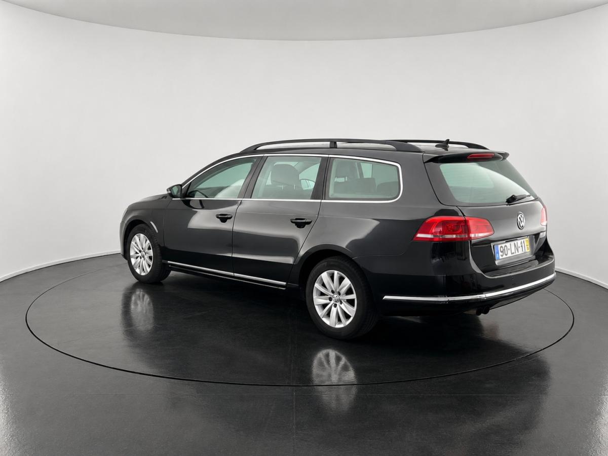 volkswagen-passat-variant-2011-diesel-1968cc
