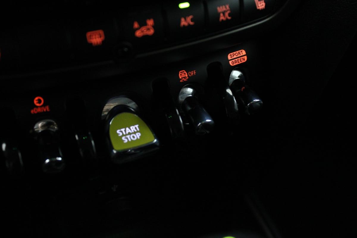 mini-countryman-2023-hibrido-a-gasolina-1499cc