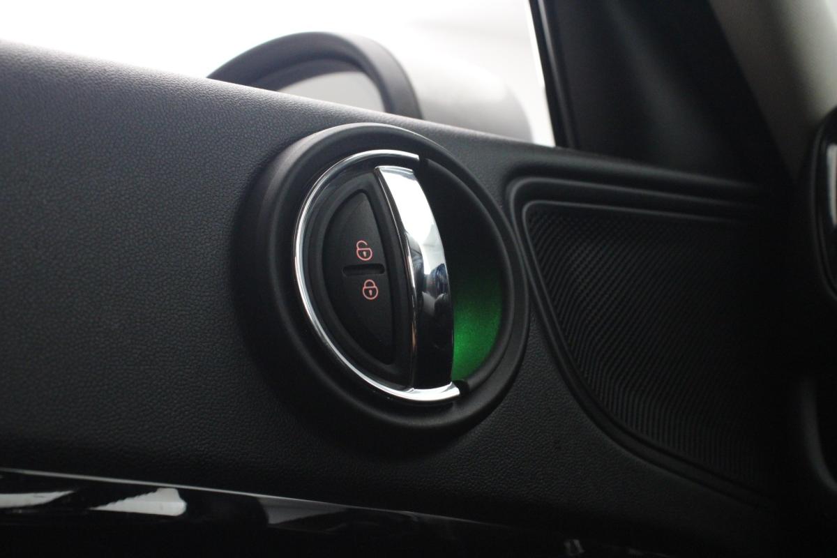 mini-countryman-2023-hibrido-a-gasolina-1499cc