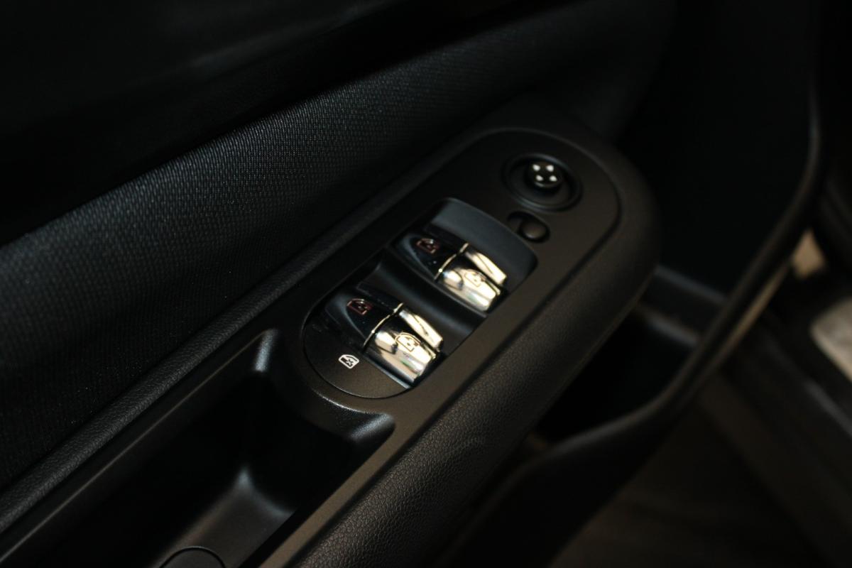 mini-clubman-2021-diesel-1496cc
