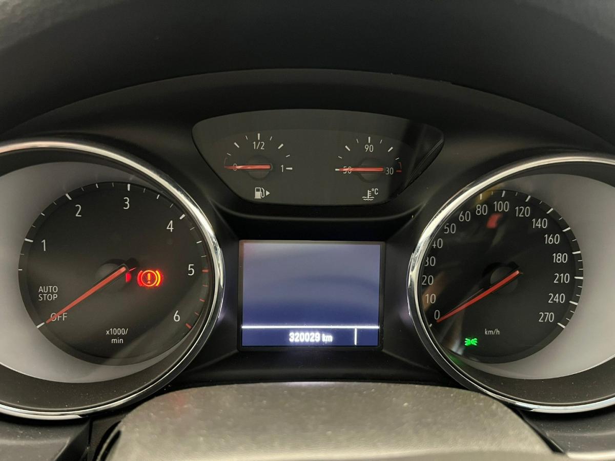 opel-astra-sport-tourer-2017-diesel-1598cc