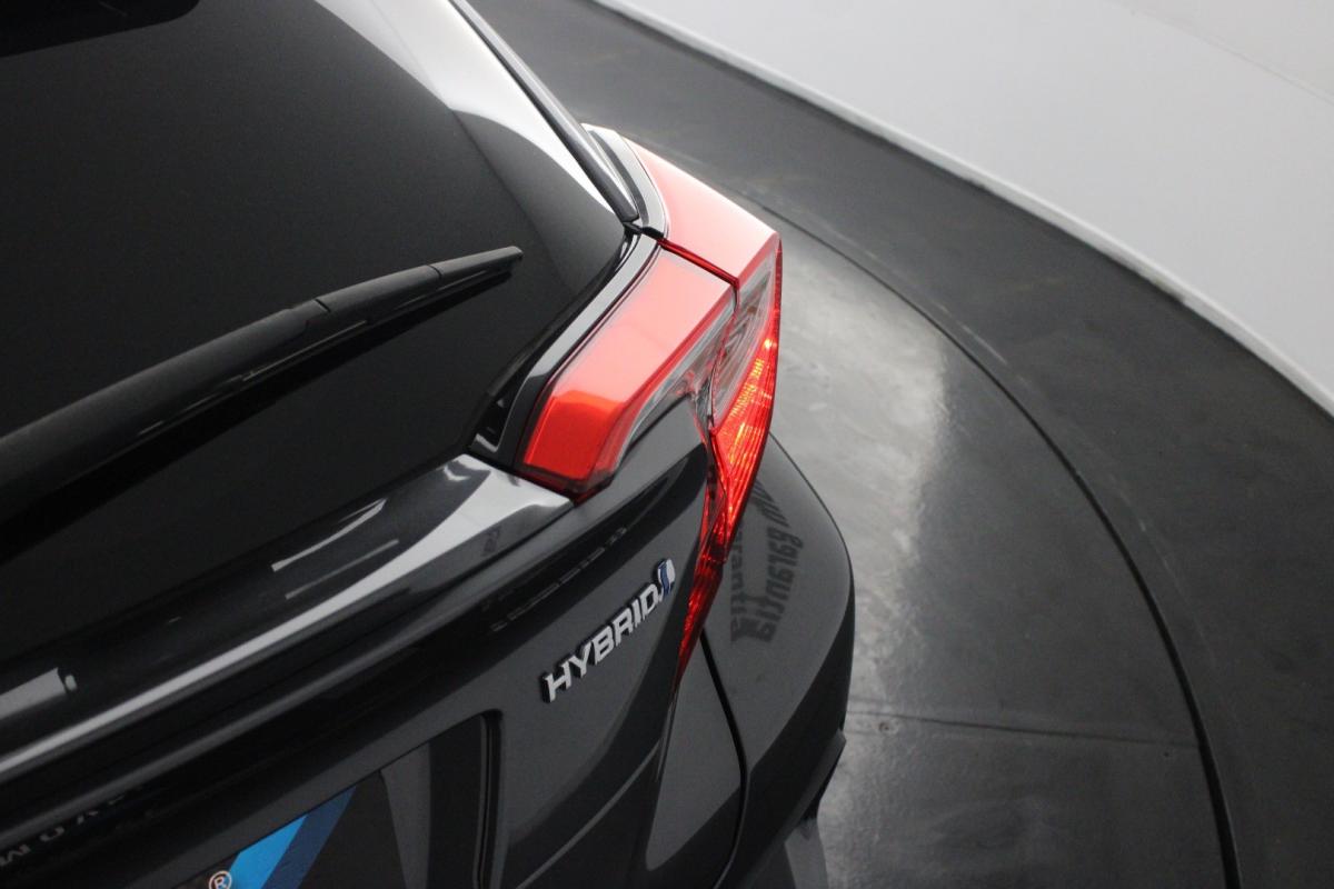 toyota-c-hr-2018-hibrido-a-gasolina-1798cc