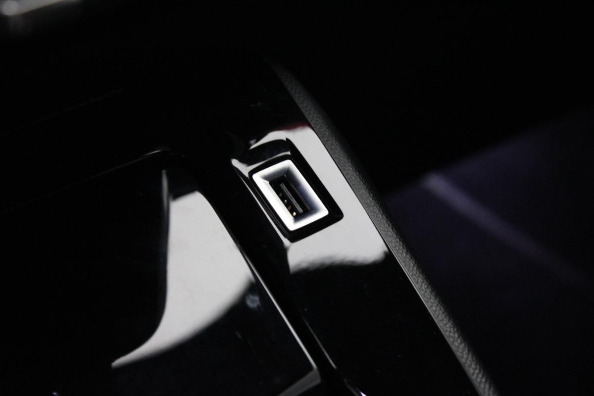 peugeot-2008-2022-eletrico-0cc