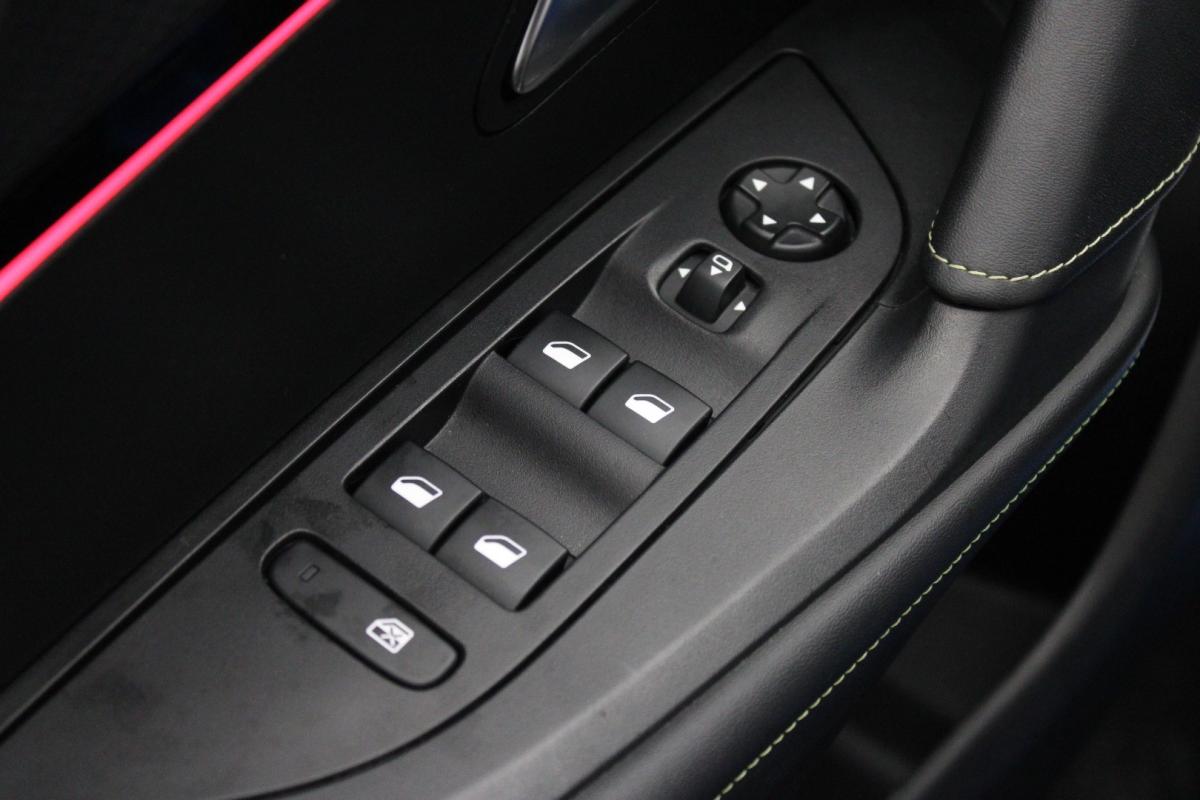 peugeot-2008-2022-eletrico-0cc