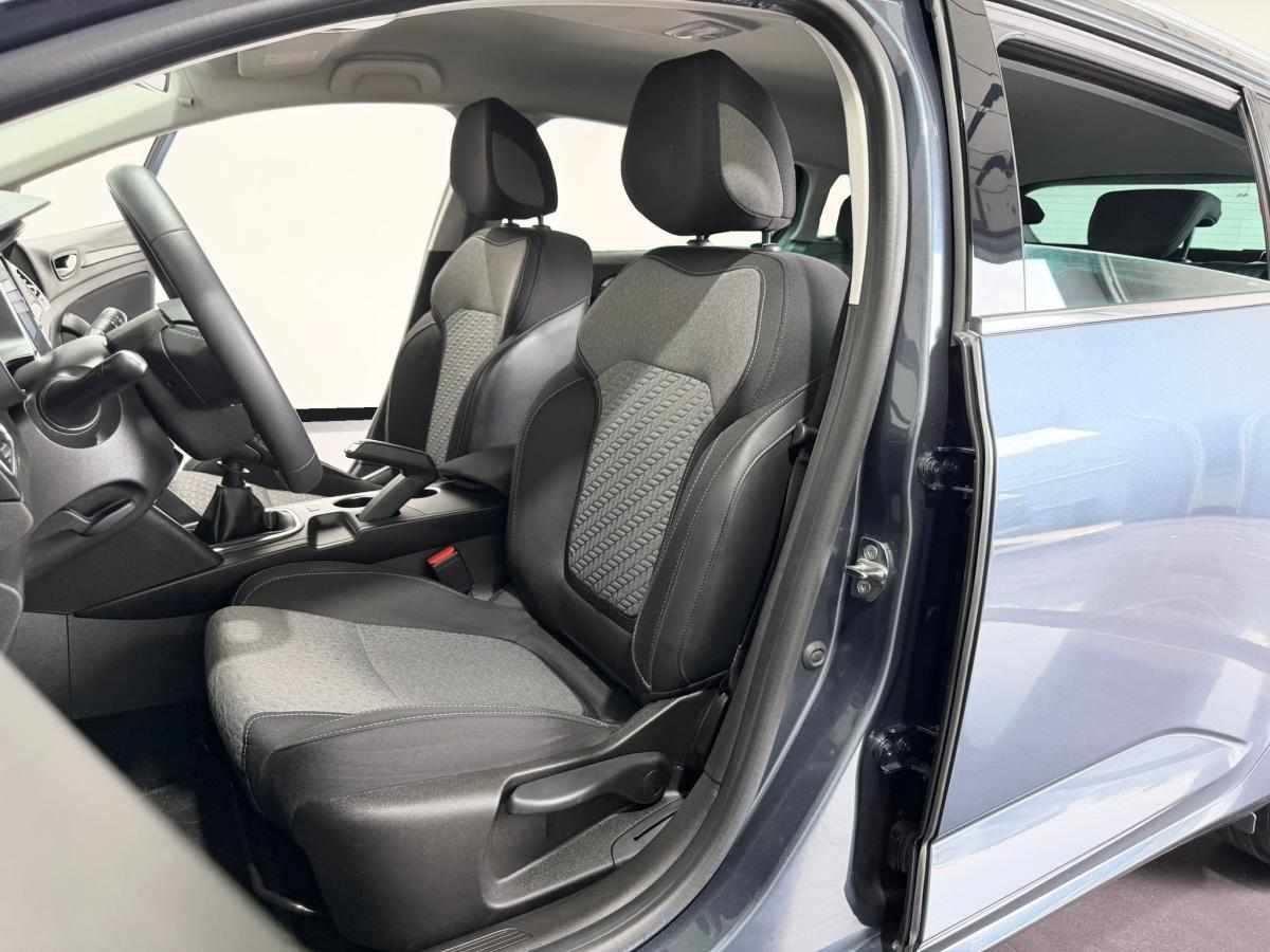 renault-megane-sport-tourer-1-5-dci-2022-diesel-1461cc