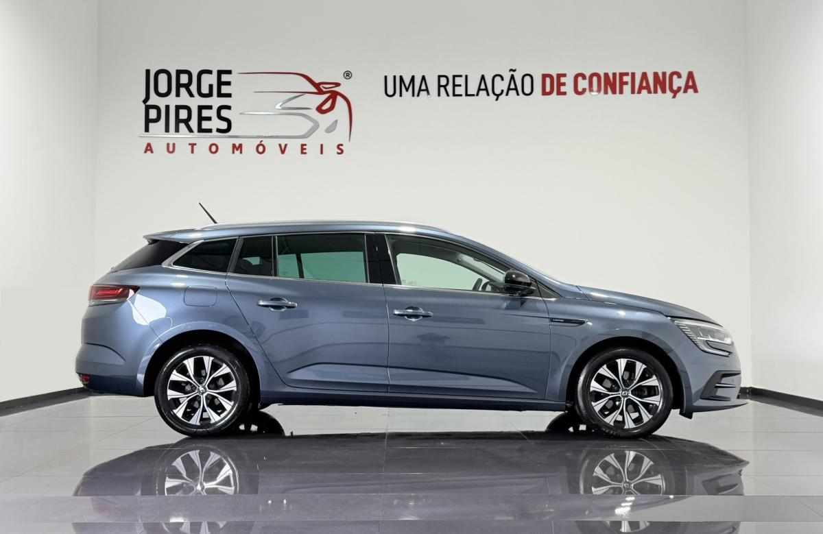 renault-megane-sport-tourer-1-5-dci-2022-diesel-1461cc