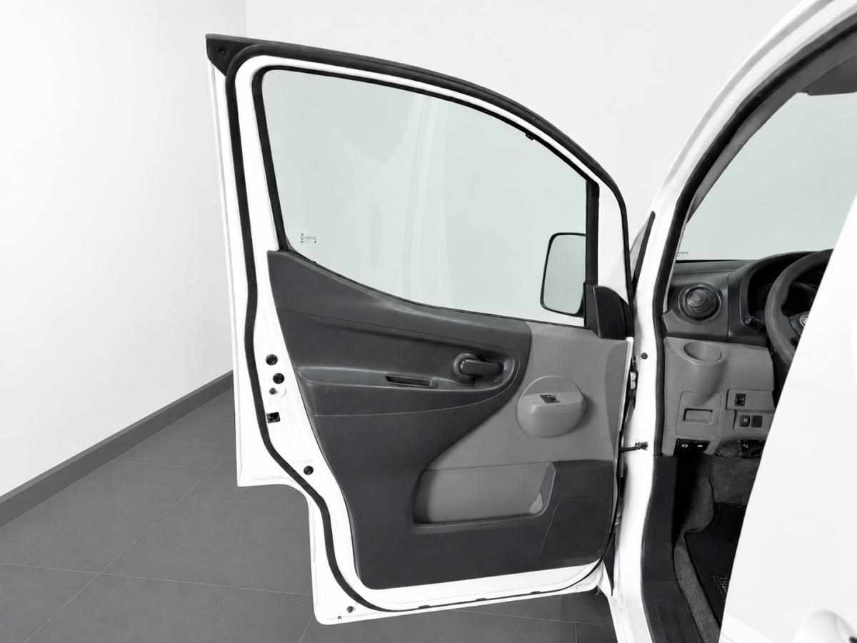 nissan-nv200-e-nv200-40-kwh-2020-eletrico