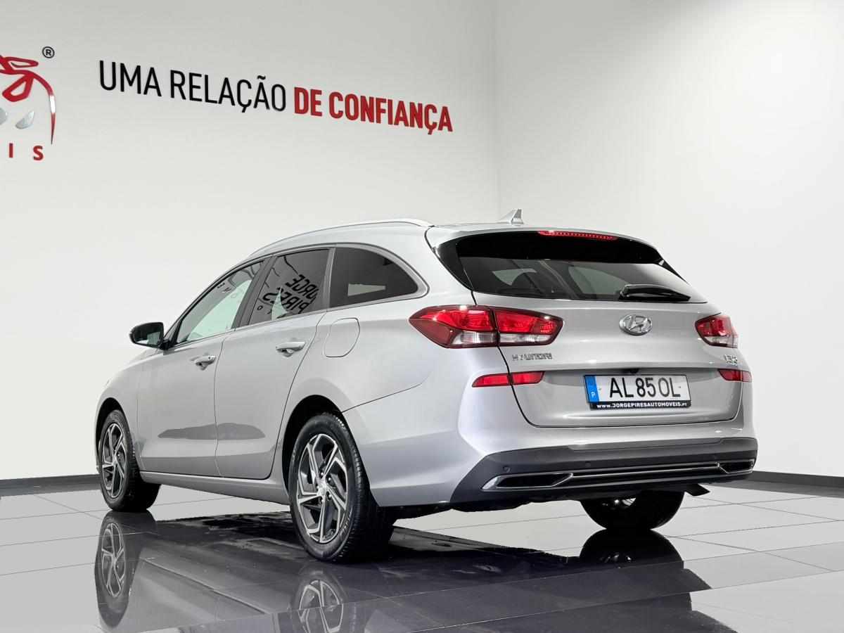 hyundai-i30-1-6-crdi-2021-diesel-1598cc