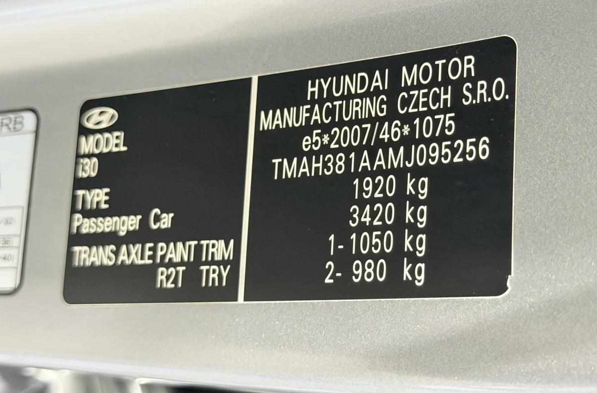 hyundai-i30-1-6-crdi-2021-diesel-1598cc