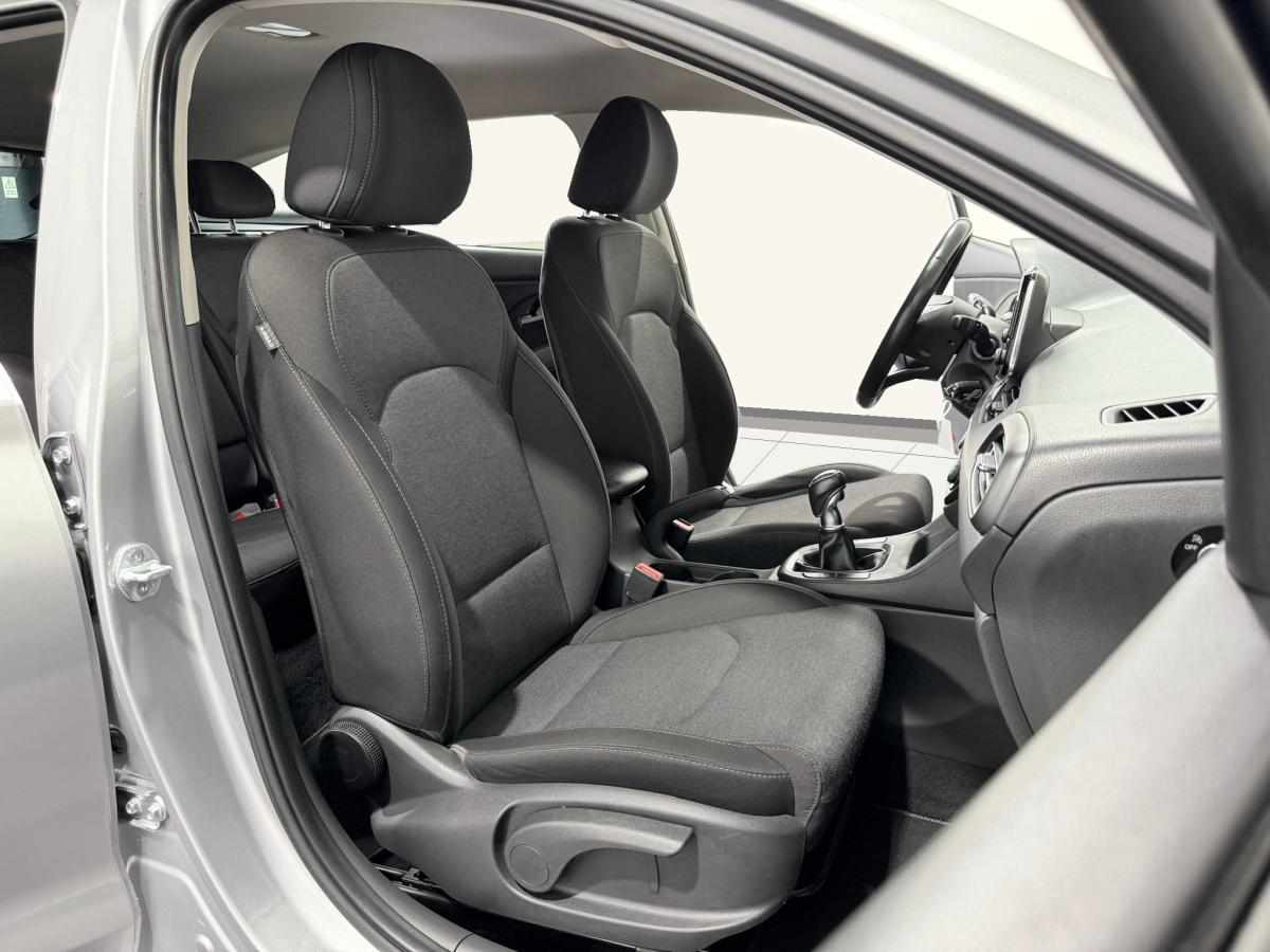 hyundai-i30-1-6-crdi-2021-diesel-1598cc
