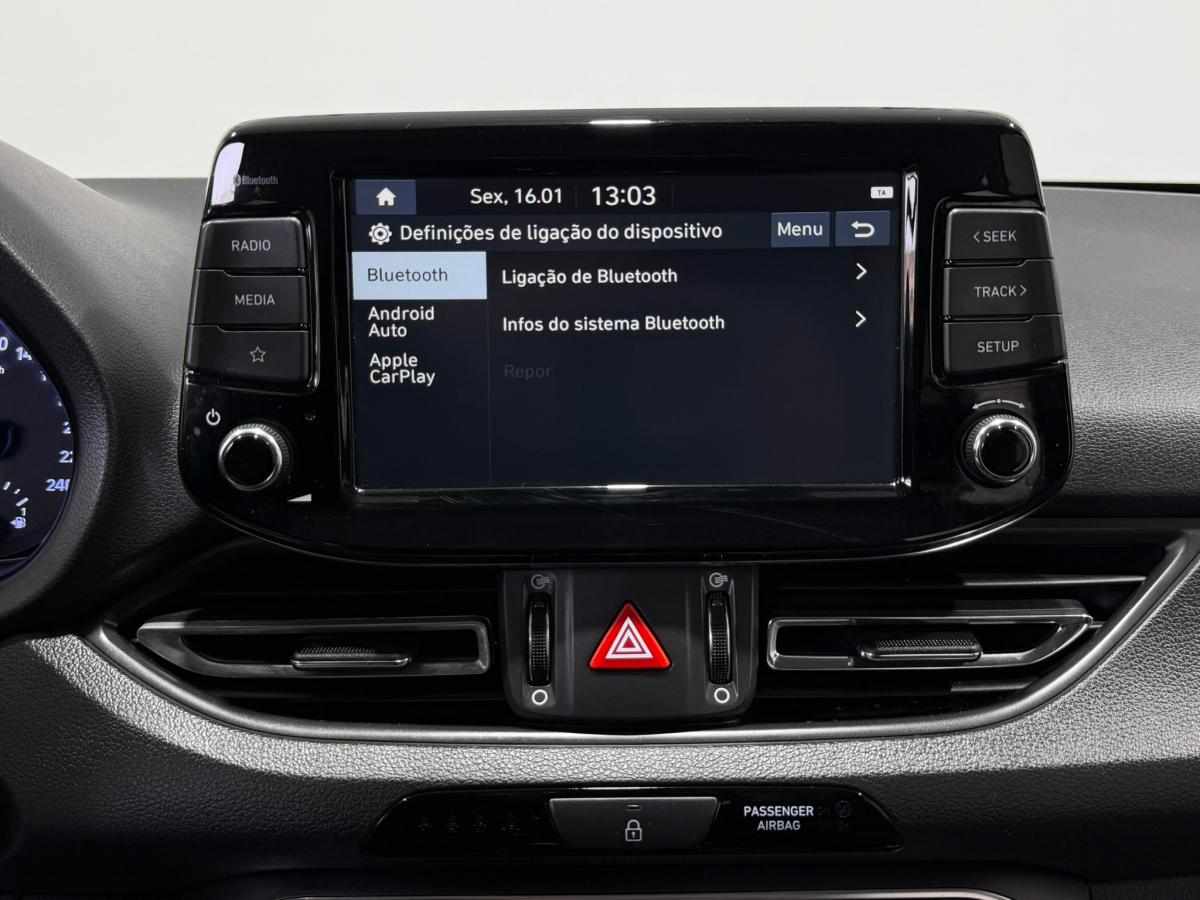 hyundai-i30-1-6-crdi-2021-diesel-1598cc