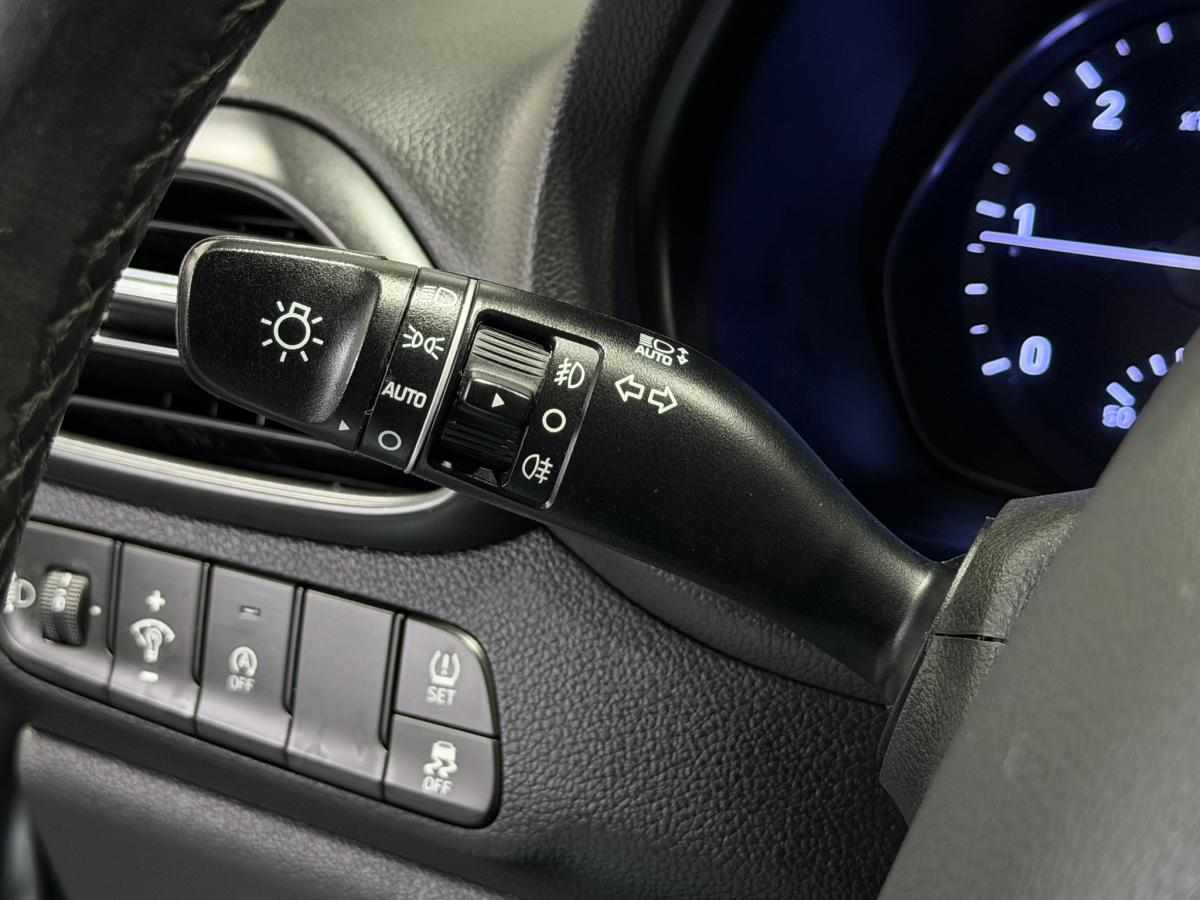 hyundai-i30-1-6-crdi-2021-diesel-1598cc