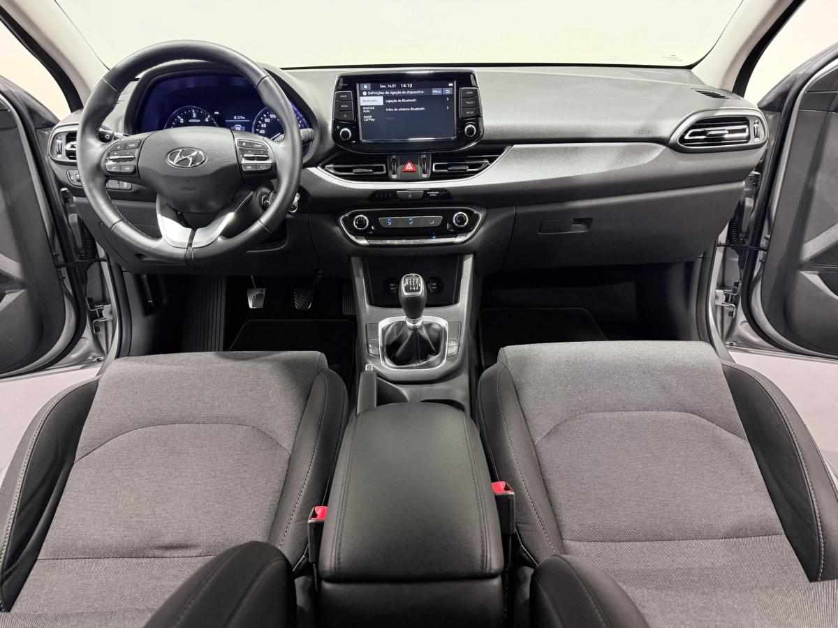 hyundai-i30-1-6-crdi-2021-diesel-1598cc
