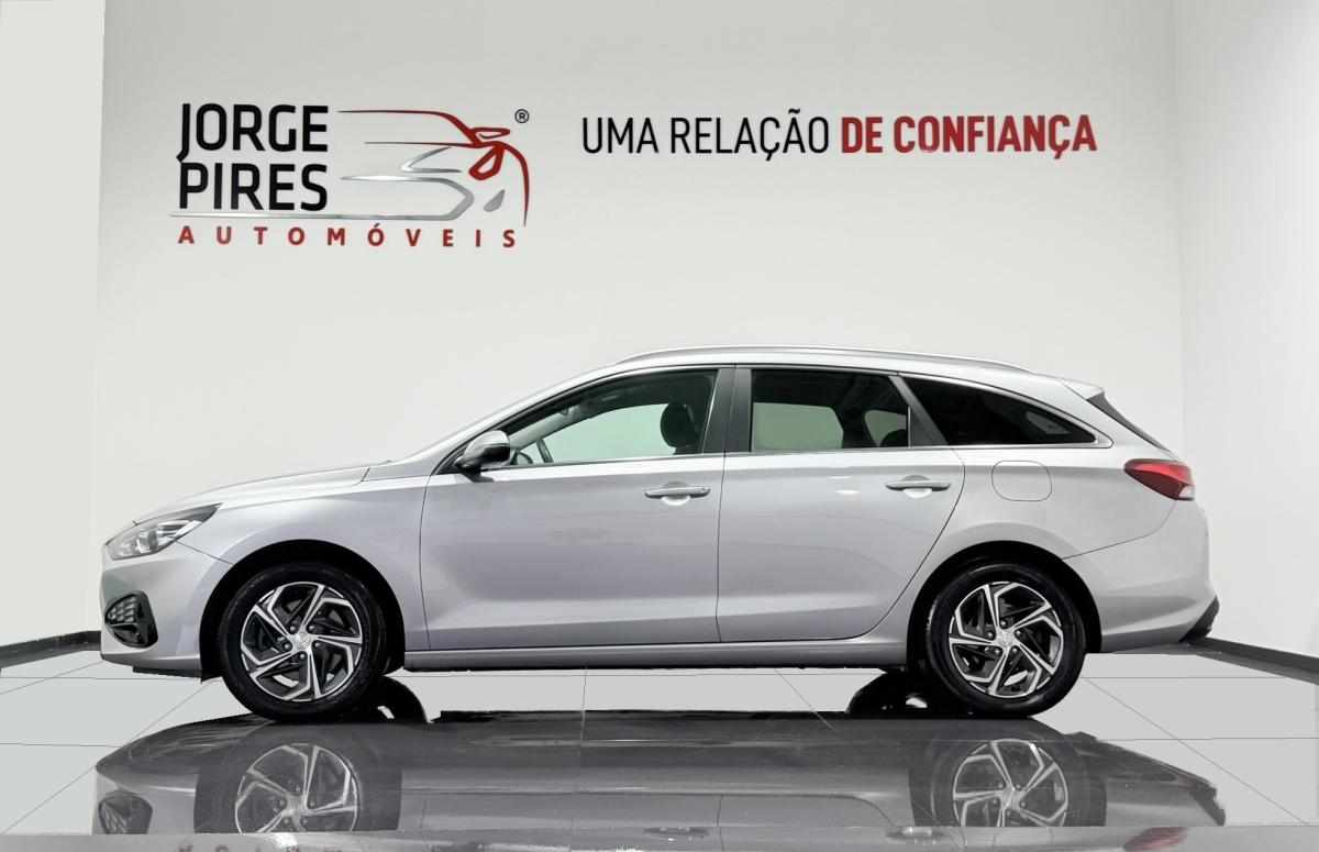 hyundai-i30-1-6-crdi-2021-diesel-1598cc
