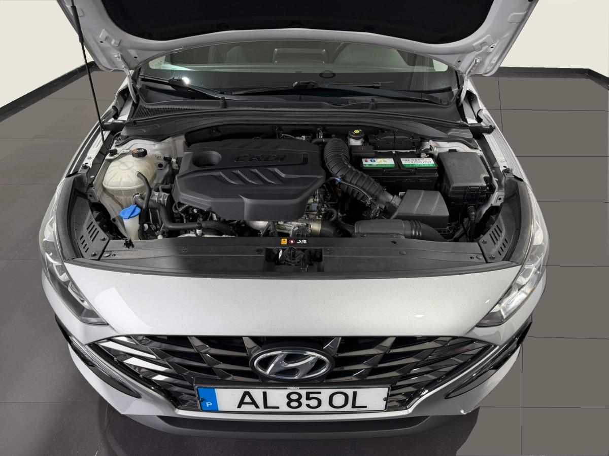 hyundai-i30-1-6-crdi-2021-diesel-1598cc
