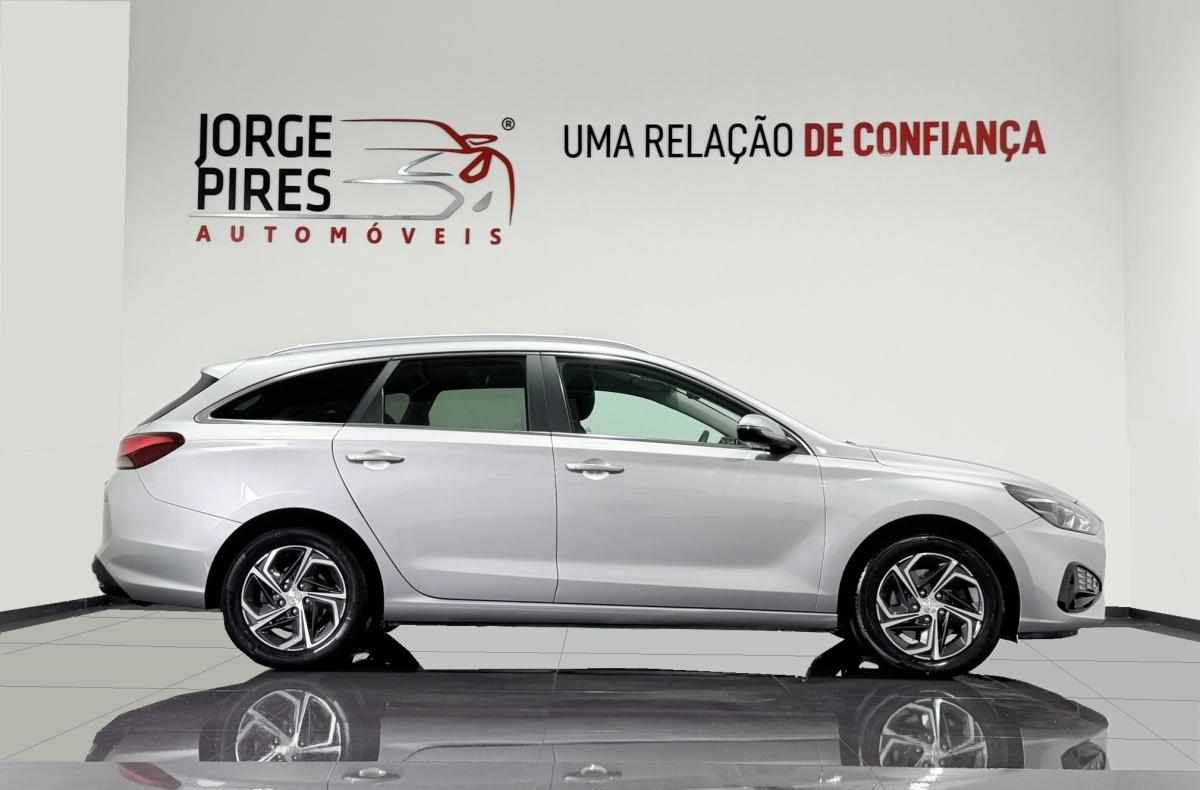 hyundai-i30-1-6-crdi-2021-diesel-1598cc