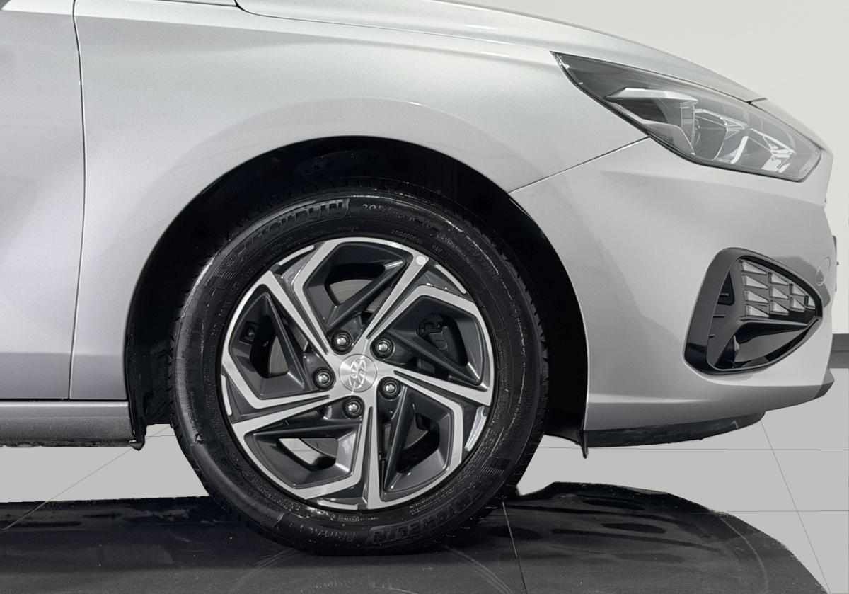 hyundai-i30-1-6-crdi-2021-diesel-1598cc