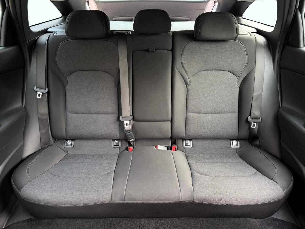 hyundai-i30-1-6-crdi-2021-diesel-1598cc