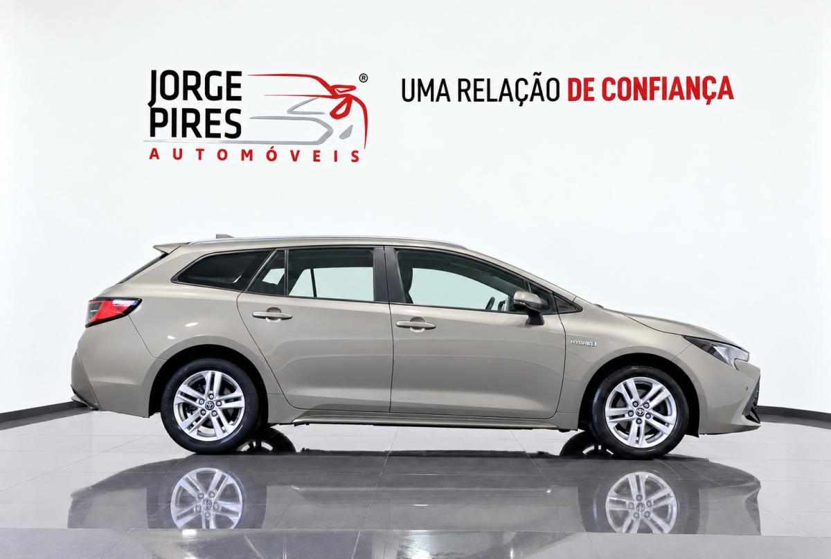 toyota-corolla-1-8-hybrid-2022-gasolina-1798cc
