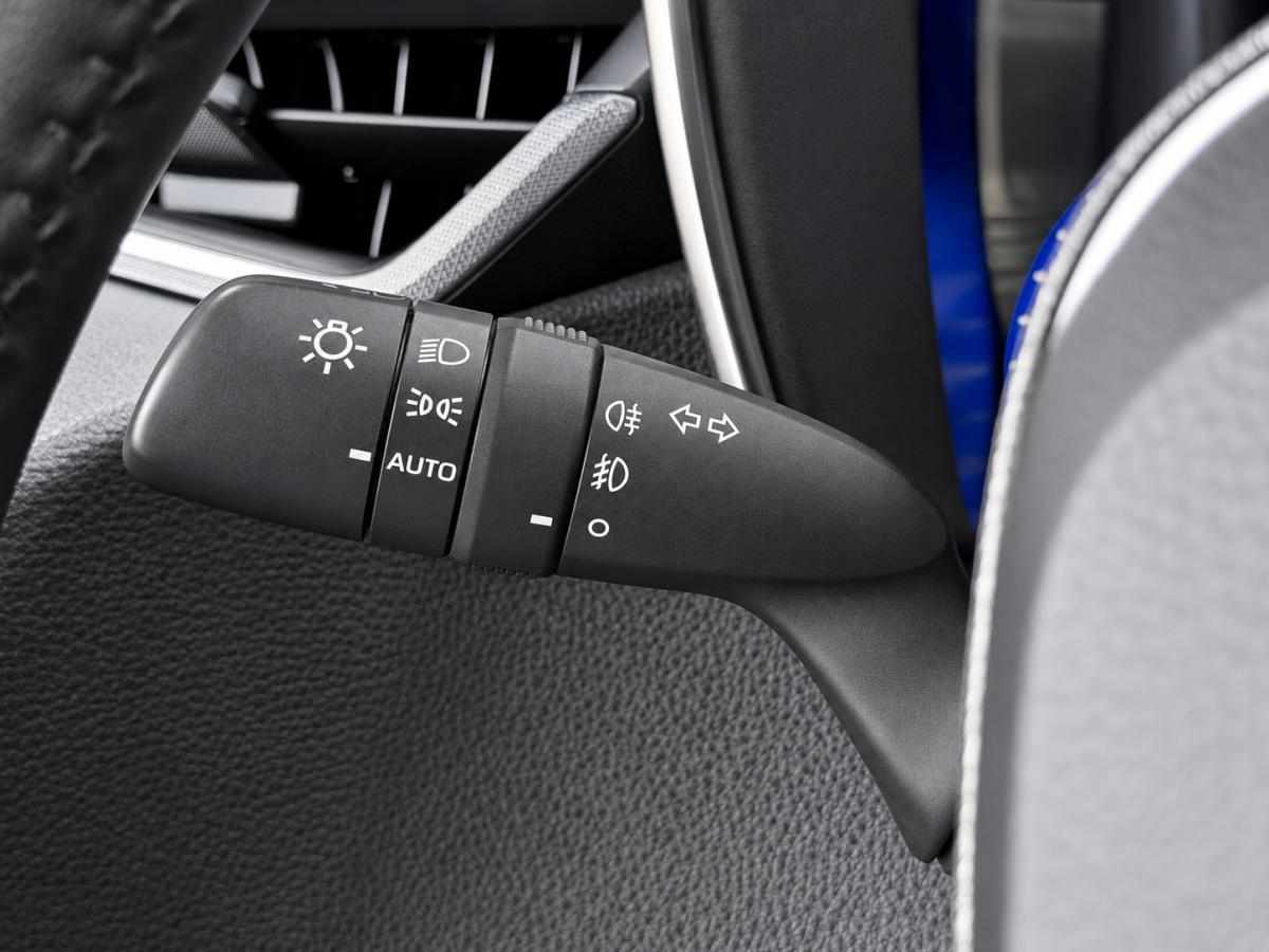 toyota-corolla-1-8-hybrid-2022-gasolina-1798cc