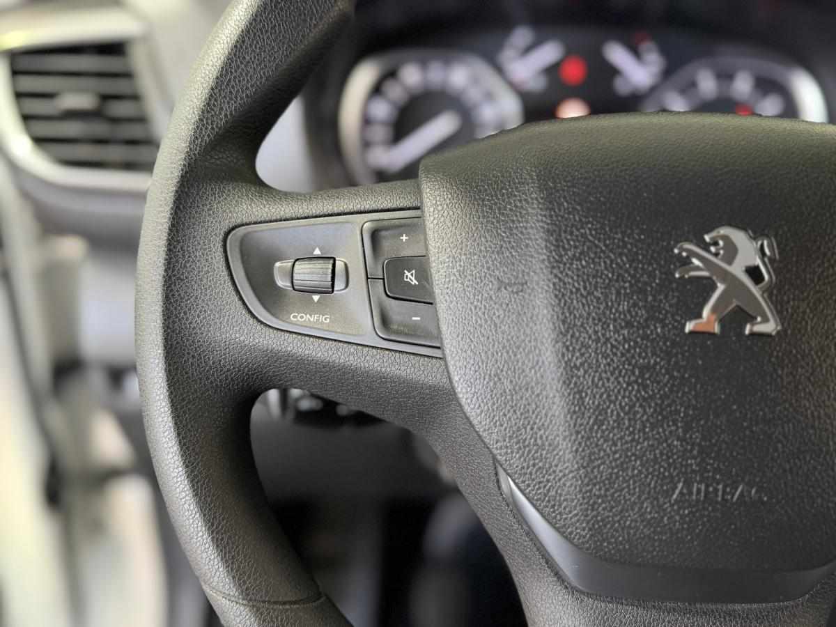 peugeot-traveller-2-0-bluehdi-2020-diesel-1997cc