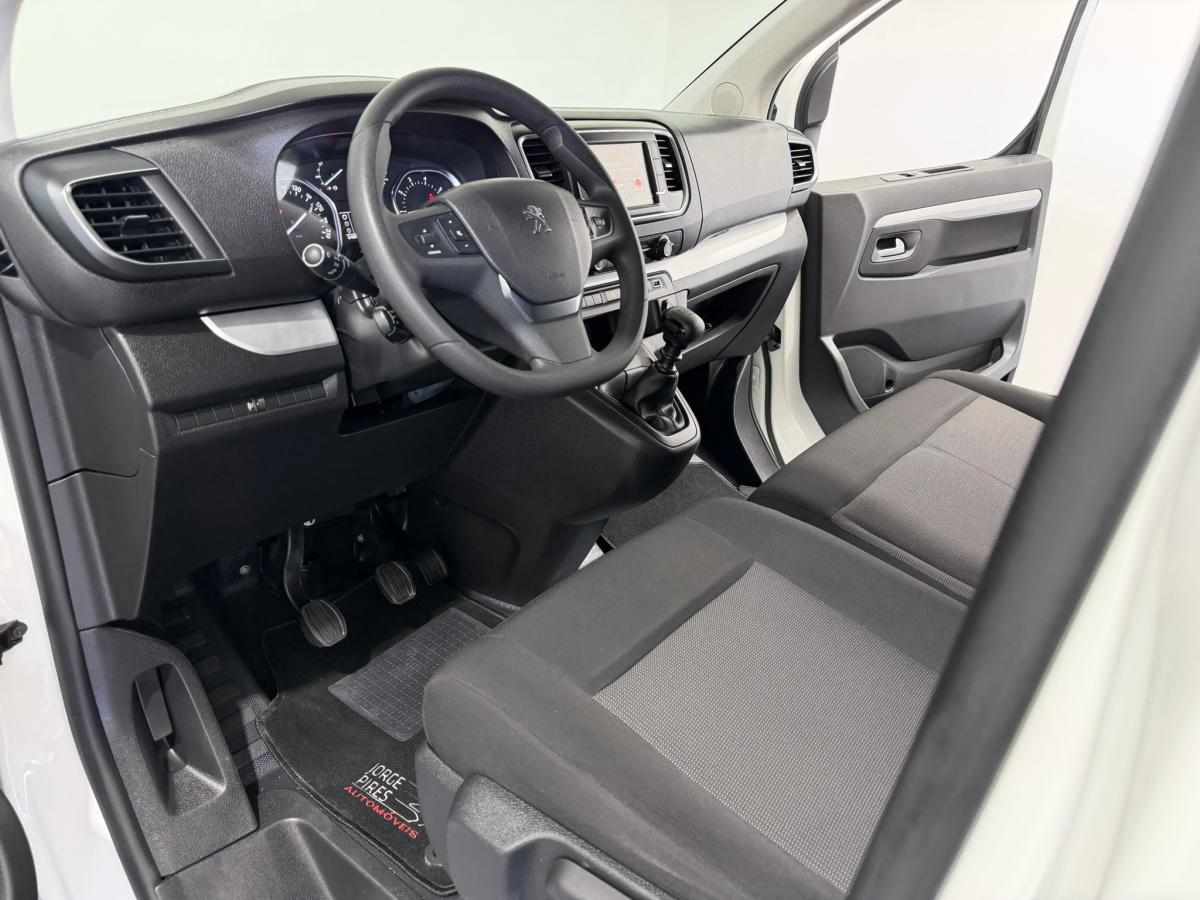 peugeot-traveller-2-0-bluehdi-2020-diesel-1997cc