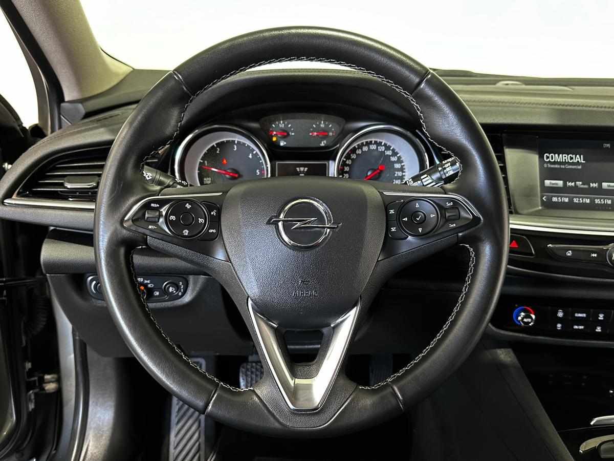 opel-insignia-1-5-122cv-2021-diesel-1496cc