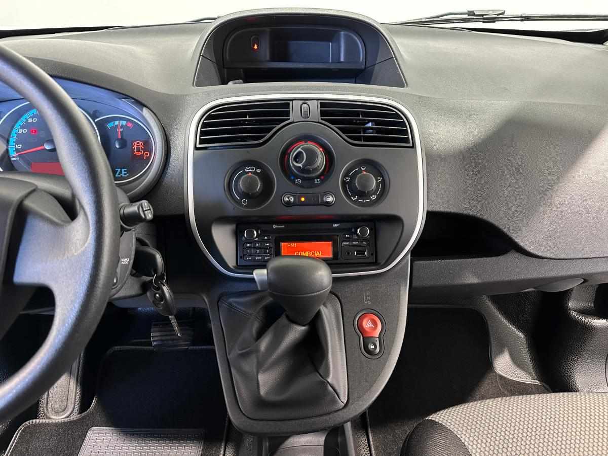 renault-kangoo-22-kwh-2020-eletrico